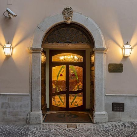 Hotel Rojan Sulmona Exteriér fotografie