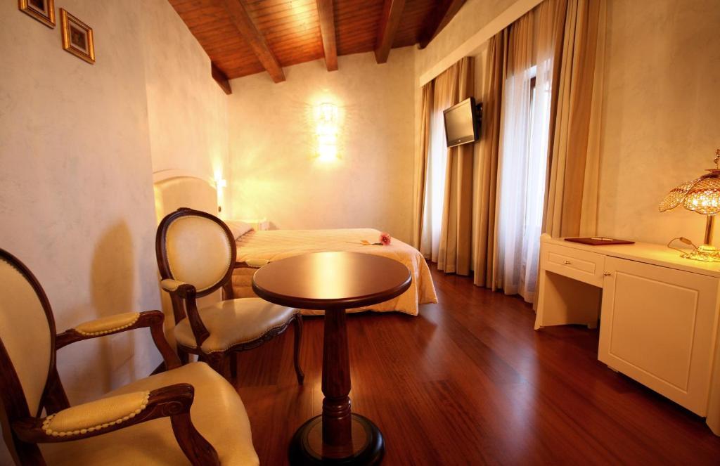 Hotel Rojan Sulmona Pokoj fotografie