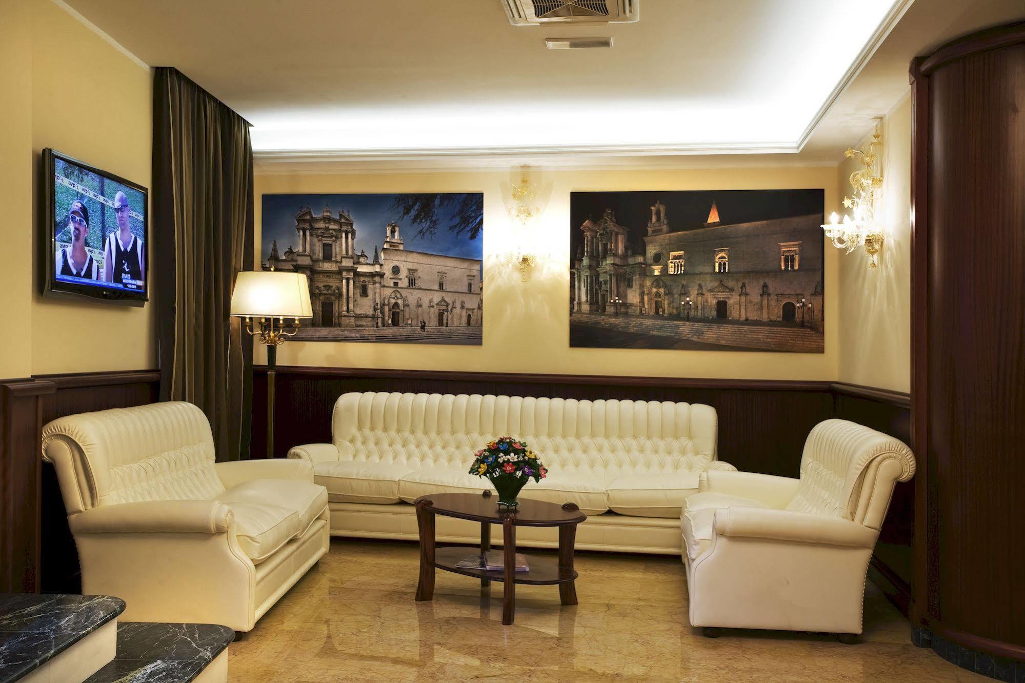 Hotel Rojan Sulmona Exteriér fotografie