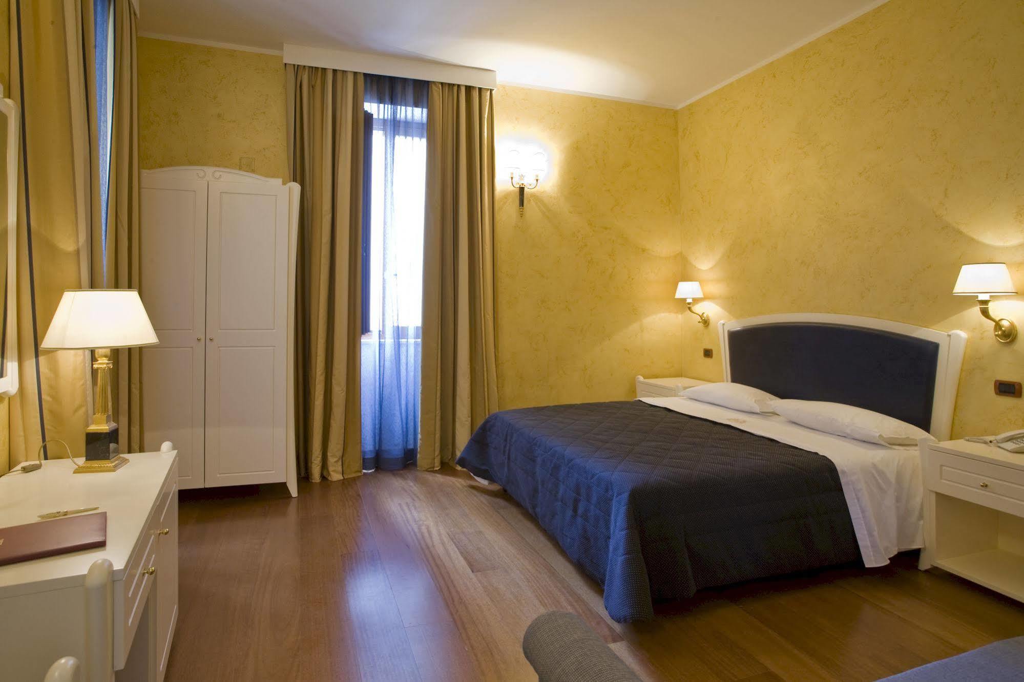 Hotel Rojan Sulmona Exteriér fotografie