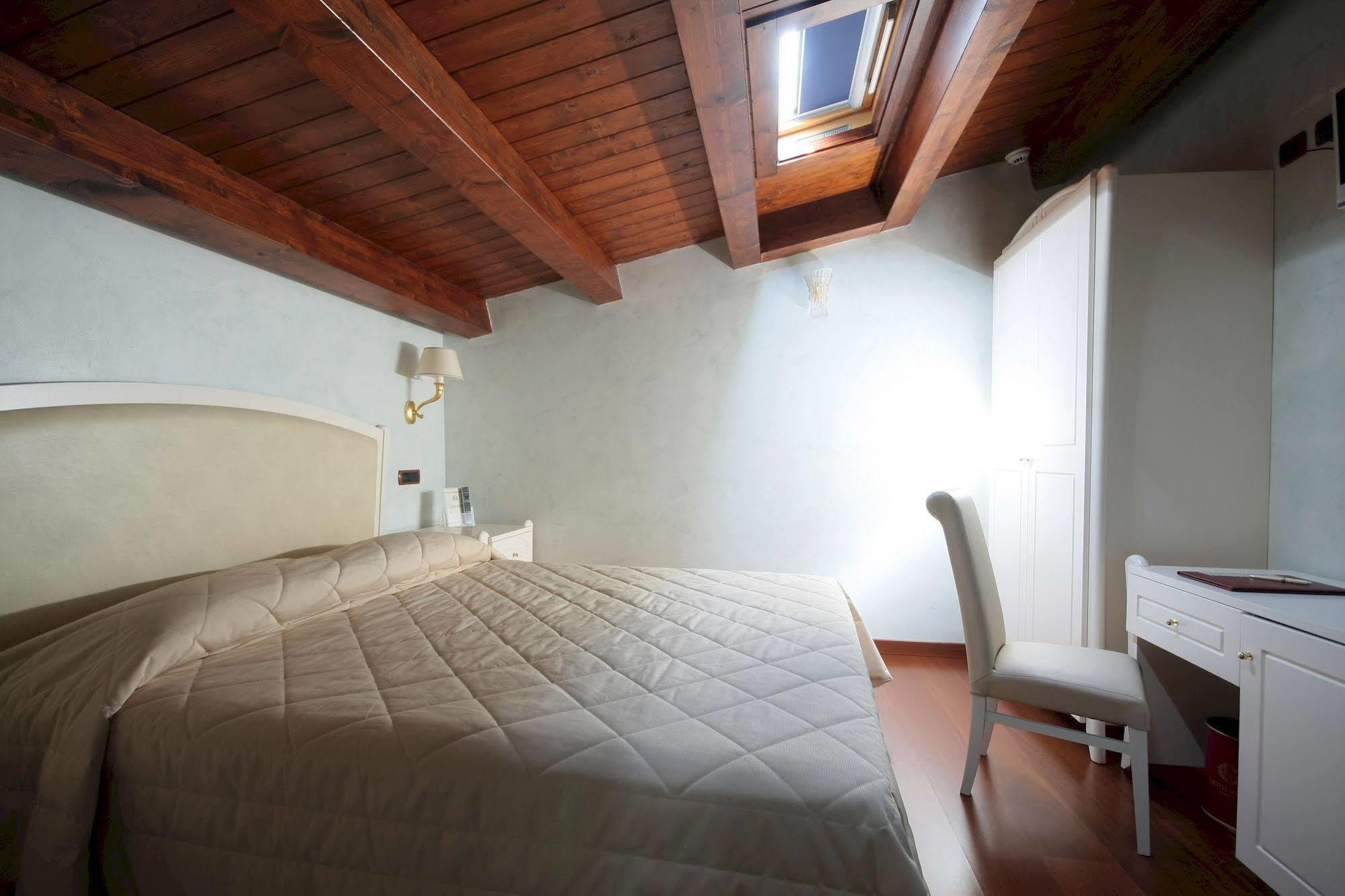 Hotel Rojan Sulmona Exteriér fotografie