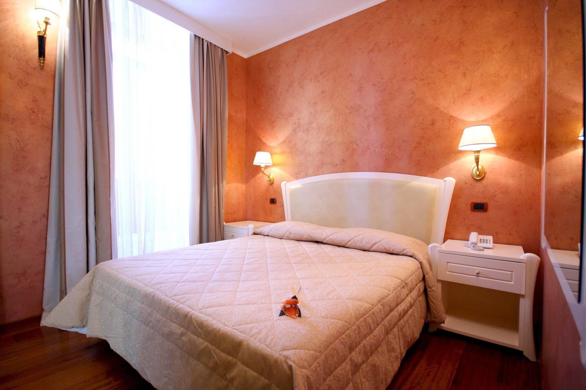 Hotel Rojan Sulmona Exteriér fotografie