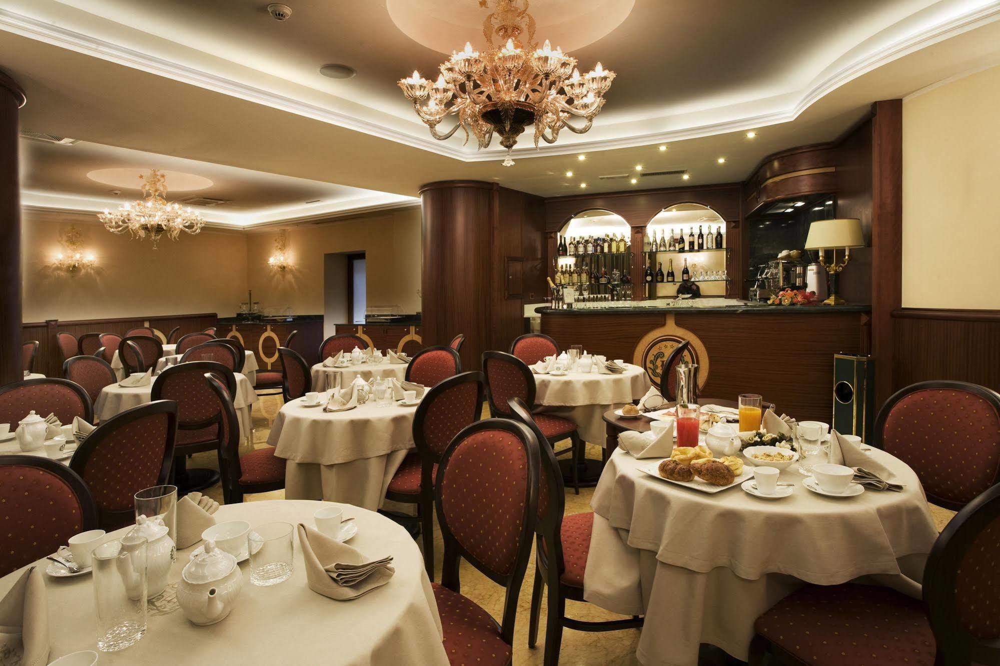 Hotel Rojan Sulmona Exteriér fotografie